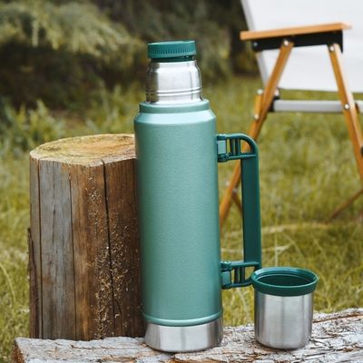 Flasca de agua de vacío de acero inoxidable de gran capacidad de estilo americano Termoso 1 L con mango