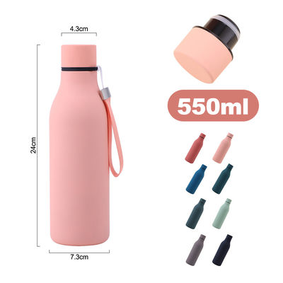 Mantenga sus bebidas a la temperatura perfecta con una botella de agua de vacío de acero inoxidable de 550 ml