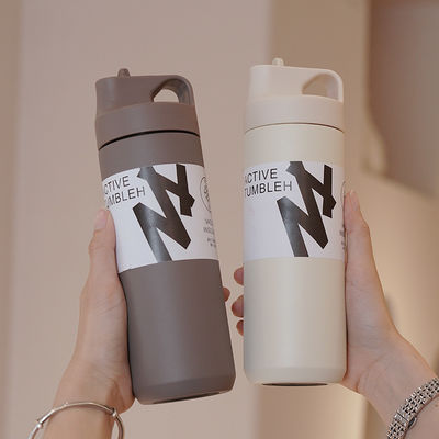 304 de acero inoxidable Japandi estilo de diseño 550ml de doble pared de vacío con mango
