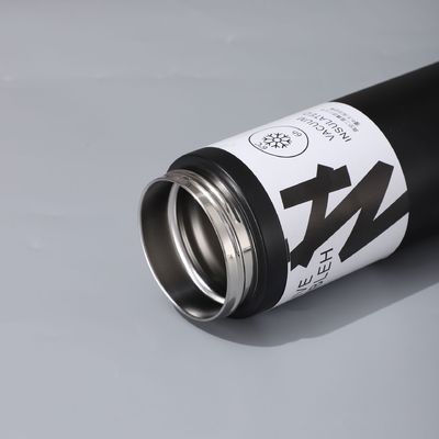 304 de acero inoxidable Japandi estilo de diseño 550ml de doble pared de vacío con mango