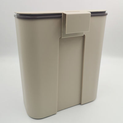 Tipo de cubierta de rodadura Contenedor montado en la pared Cubo de almacenamiento lata de basura plástico contenedor de basura
