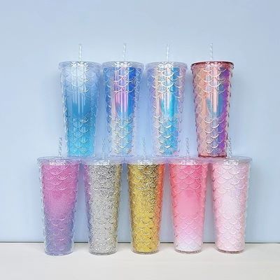 Método de flujo de agua Taza de paja creativa de plástico de doble capa Flash Tazas de pescado rosa