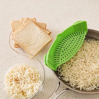 El material de silicona flexible es el que se utiliza para el filtrado de la olla y el filtrado de la pasta.