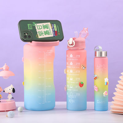 Unisex 3 en 1 Marcador de tiempo motivacional Gradiente Color Botella de agua Conjunto 2000ml 900ml 500ml
