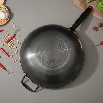 Estilo minimalista No pegado panal de miel 34cm Hierro puro Wok de freír Sostenible y duradero