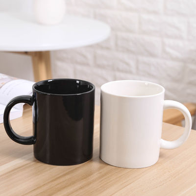 Taza de café de porcelana cerámica de esmalte creativo para logotipo personalizado y obsequios de ocasión