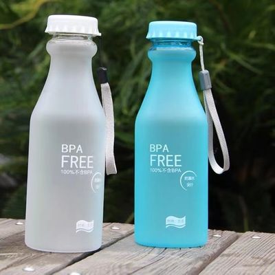 Botella de agua libre de BPA de 550 ml para niños de escuela 6.8x20cm