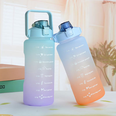 Logotipo personalizado aceptable botella de agua de 64 oz paja extraíble para el fitness y los deportes