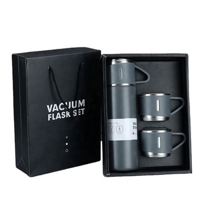Viaja con estilo con este conjunto de botellas de agua de doble pared de acero inoxidable