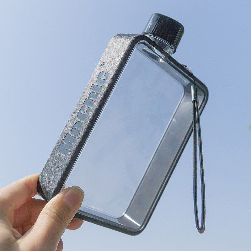 110*180*330mm Botella de agua plana personalizada para gimnasio y actividades al aire libre