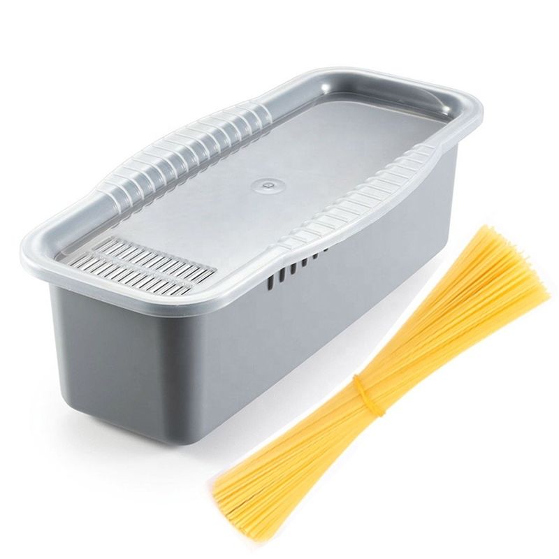 Material PP Cocina de pasta de microondas libre de BPA con herramienta de porción aprobada por la norma europea