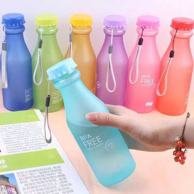 Botella de agua libre de BPA de 550 ml para niños de escuela 6.8x20cm