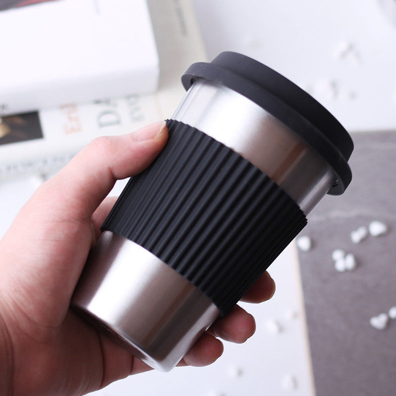 Taza de café de acero inoxidable personalizada 17 oz doble pared 18/8 tumbler con manga de silicona